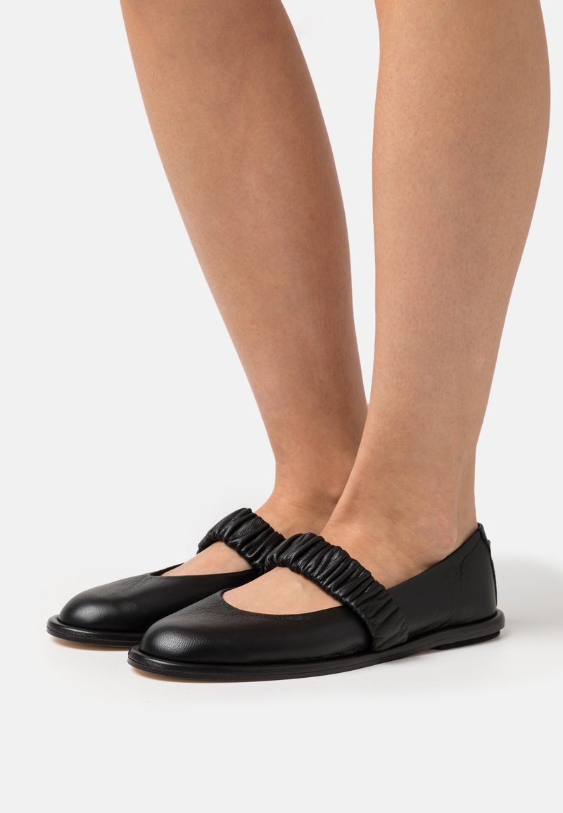 WEEKEND MaxMara MALTA Ankle strap ballet pumps nero/black Zalando.de