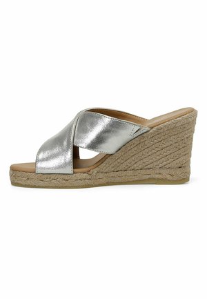 Nine West UPENZA  - Pantolette hoch - silver