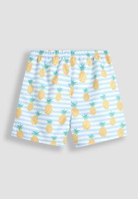 Blaue und weiße gestreifte Badeshorts mit einem Muster aus Ananas in Gelb und Grün. Elastischer Bund, leichtes Material.