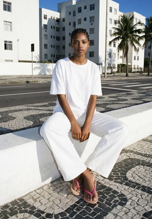 Havaianas, TOP SUMMER VIBES - Papuci înot - peach