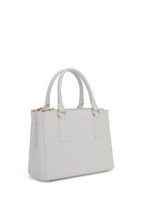 Borsa a tracolla in pelle bianca con un design strutturato, manici superiori, chiusura con zip e dettagli in metallo dorato.