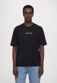 Armani Exchange - Print T-shirt - deep navy Thumbnail Image 1