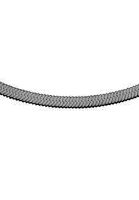 Chaîne en métal argenté avec des maillons entrelacés, présentant une texture lisse et un design tressé uniforme, mise en valeur sur un fond blanc.