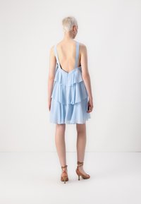 Thumbnail Image 4