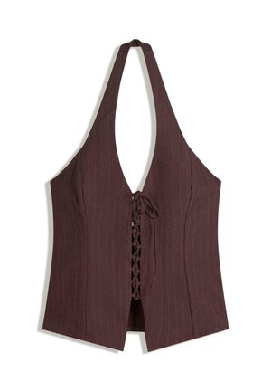 Haut bordeaux à dos nu avec des rayures verticales, présentant un décolleté en V profond et un détail à lacets en façade. Tissu lisse et ajusté.
