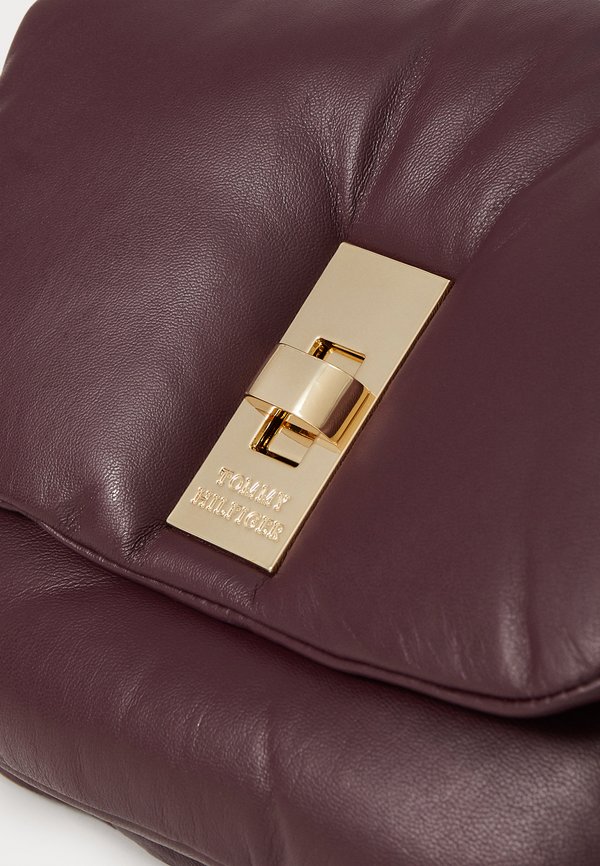 SOFT CROSSOVER - Cross body bag - oxblood2