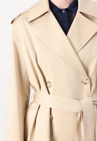 BOSS Šineļveida mētelis - open beige