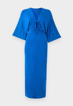 Long blue dress in smooth fabric, featuring a V-neck, flutter sleeves, and a cinched waist with a tie detail. Zipper closure at back.