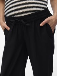 MAMALICIOUS MLPETRA  - Chinos - black
