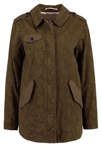 Giacca militare verde oliva con un motivo sottile, colletto abbottonato, spalline e due tasche frontali. Realizzata in un tessuto liscio.