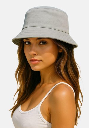 Hellgrauer Bucket Hat mit breiter Krempe, aus strukturiertem Stoff, mit einem klaren Design und dezenten Nahtdetails.