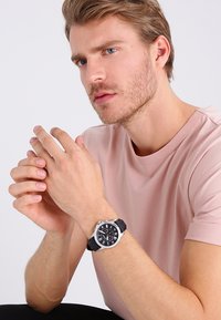 Fossil Kronograf - schwarz