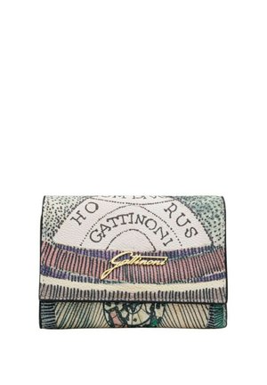 Kleine opgevouwen portemonnee met een meerkleurig abstract patroon, voorzien van een gouden metalen "Gattinoni" logo op de voorflap.