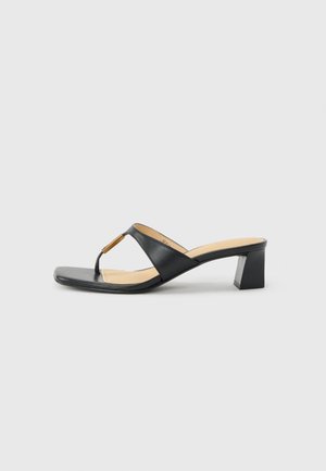 Guess YAIZA - Sandalias de dedo - black