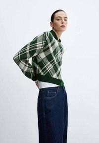 Mango WEEDY - Cardigan - green