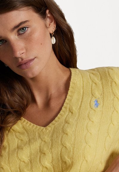 Polo Ralph Lauren CABLE-KNIT WOOL-CASHMERE V-NECK JUMPER  - Džemperis - fall yellow