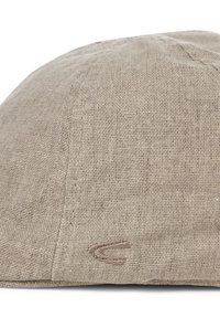 Mütze aus strukturiertem beige Stoff mit passgenauer Form. Sie verfügt über ein dezentes, gesticktes Logo in einer dunkleren Farbe an der Seite.