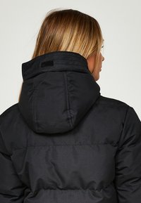 Zavetti Canada GOSHAWA PUFFER - Abrigo de invierno - black
