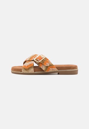 Mules - mango