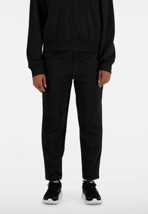 New Balance, TECH - Jogginghose - black
