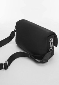 Mango GINA - Torba preko tijela - black