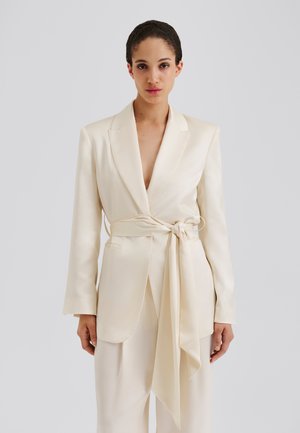 LIV WRAP - Blejzer - vanilla