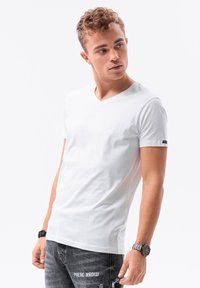 Ombre SET OF THREE  Z29 - T-shirt basic - dark blue/white/yellow