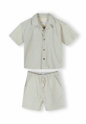 Kinder-Sommeroutfit aus zwei Teilen mit kurzärmeligem Hemd zum Knöpfen und Shorts mit Kordelzug, leichter Stoff mit dünnen vertikalen Streifen.