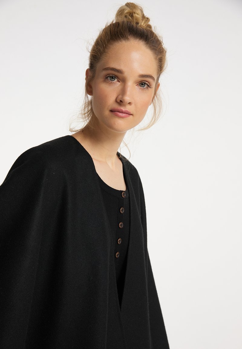 Damen Leichte Jacken | DreiMaster DREIMASTER BATUTTA Cape schwarz - KL50382 Damen Leichte Jacken | DreiMaster DREIMASTER BATUTTA Cape schwarz - KL50382