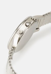 Tommy Hilfiger DIAL WITH ACCENTS - Chronograph watch - silver-coloured/blue