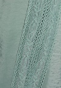 Vero Moda VMIDDA  - Vestido de dia - laurel wreath
