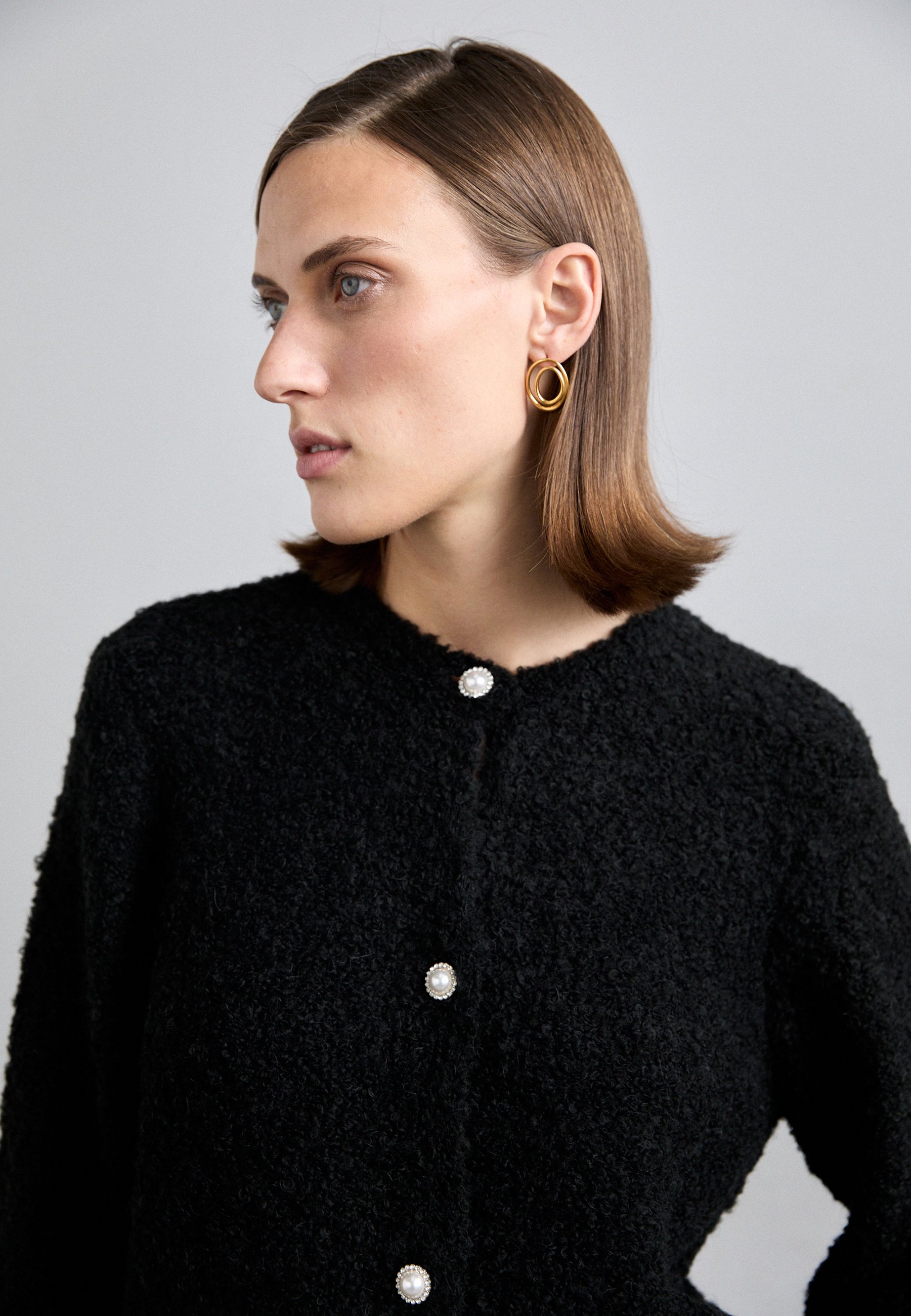 売れ筋商品|||デザイナーズリミックス ニット&セーター レディース アウター BRIELLE JACKET - Cardigan - black ペプラムニットカーディガン レディース(M ブラック): 東京