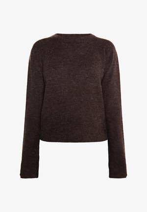 Brun strikket sweater med rund halsudskæring og lange ærmer, der har en blød tekstur og kortet kant. Ingen synlige dekorationer.
