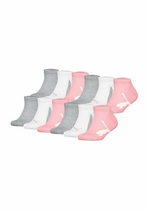 Set aus Knöchelsocken in Pink, Weiß und Grau. Mit gerippter Textur und einem Logo in kontrastierender Farbe auf jeder Socke.