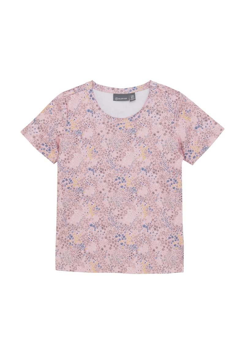 Kortärmad rosa t-shirt med blommönster i blått, gult och lila. Tillverkad av lättviktsmaterial och har en rund halsdesign.