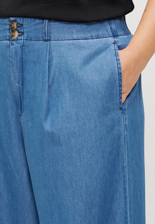 CARBEA WIDE - Relaxed fit jeans4