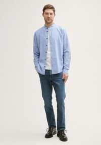 TOM TAILOR REGULAR FIT - Overhemd - sapphire blue stripe