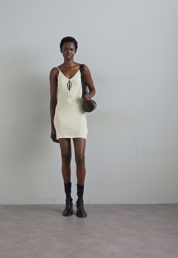 LE DOUDOU EMBOSSED - Handbag - wood3