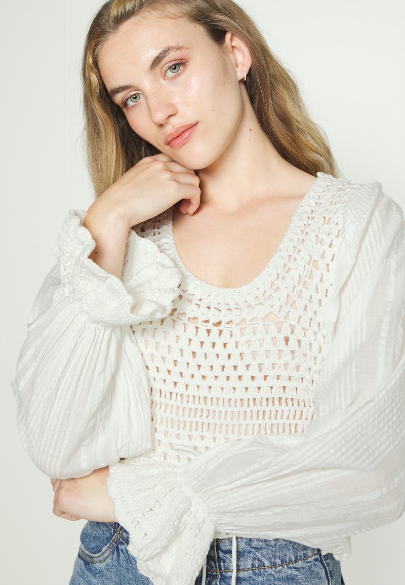 Damen T-Shirts | Free People MEGAN Langarmshirt ivory/offwhite - MQ48938 Damen T-Shirts | Free People MEGAN Langarmshirt ivory/offwhite - MQ48938