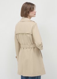 Calliope Trenchcoat - sabbia