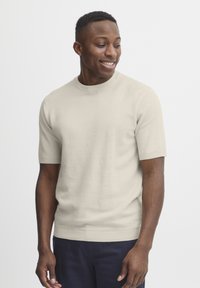 Casual Friday CFKARL - Basic póló - light sand