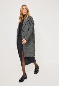 Tamaris COMFORT - Slip-ons - bottle pat