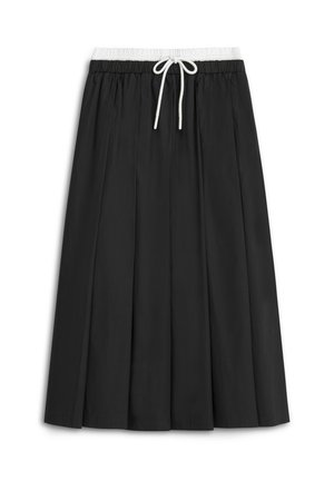 Falda negra con pliegues, cintura elástica y detalle de cordón. Fabricada con tejido suave, presenta un diseño sencillo y fluido.