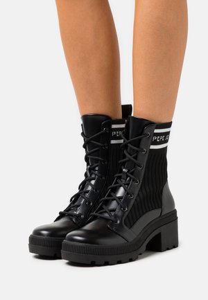 COVENTRY LACES - Kotníkové boty na platformě - black