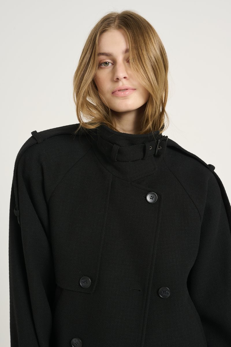 Gestuz AVIC JACKET - Ľahká bunda - black