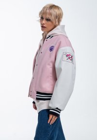 Ed Hardy LOVE WRAPPED VARSITY  - Bomber bunda - pink