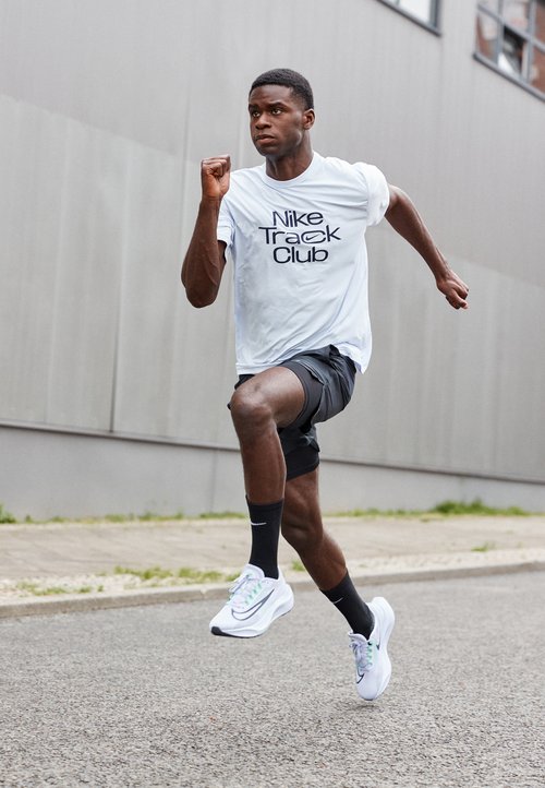 Nike Dri-FIT Stride 7 Inch 2-in-1 Running Shorts — photo 2