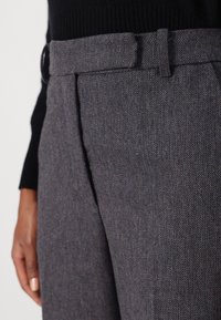 Malina BETTY PANTS - Hlače - grey