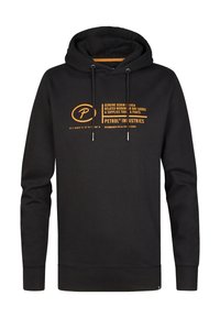 Čierna mikina s dlhými rukávmi a kapucňou na šnúrku. Na prednej strane sa nachádza oranžový potlačený text a logo. Materiál vyzerá mäkko a odolne.