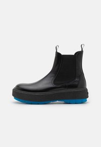 CEMENTO CHELSEA BOOT UNISEX - Gležnjače s platformom - black